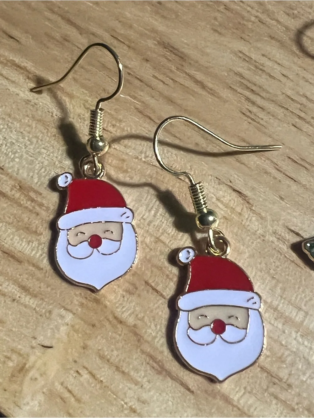 Festive Kids Snowman Dangle Earrings - White & Green E125
